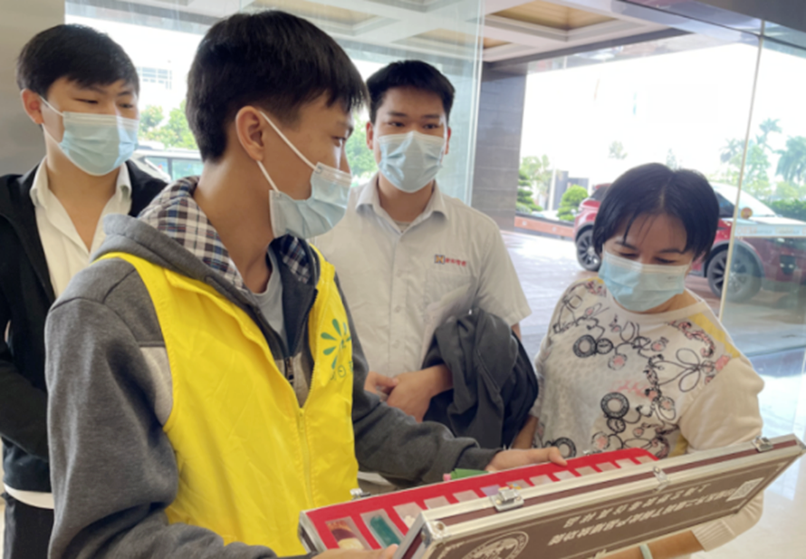 阜沙鎮(zhèn)禁毒信息〔2022〕第246期--【禁毒攻堅】“無償獻(xiàn)血 禁毒同行”-阜沙禁毒宣傳進(jìn)廠企 (2